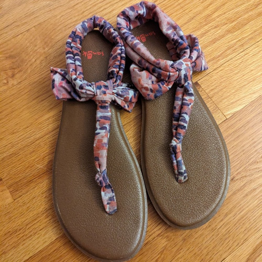 Sanuk sandals yoga sling, size 7